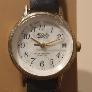 🦋10/$20🦋 Acqua Indiglo Goldtone/White Leather Women's Watch w/Date